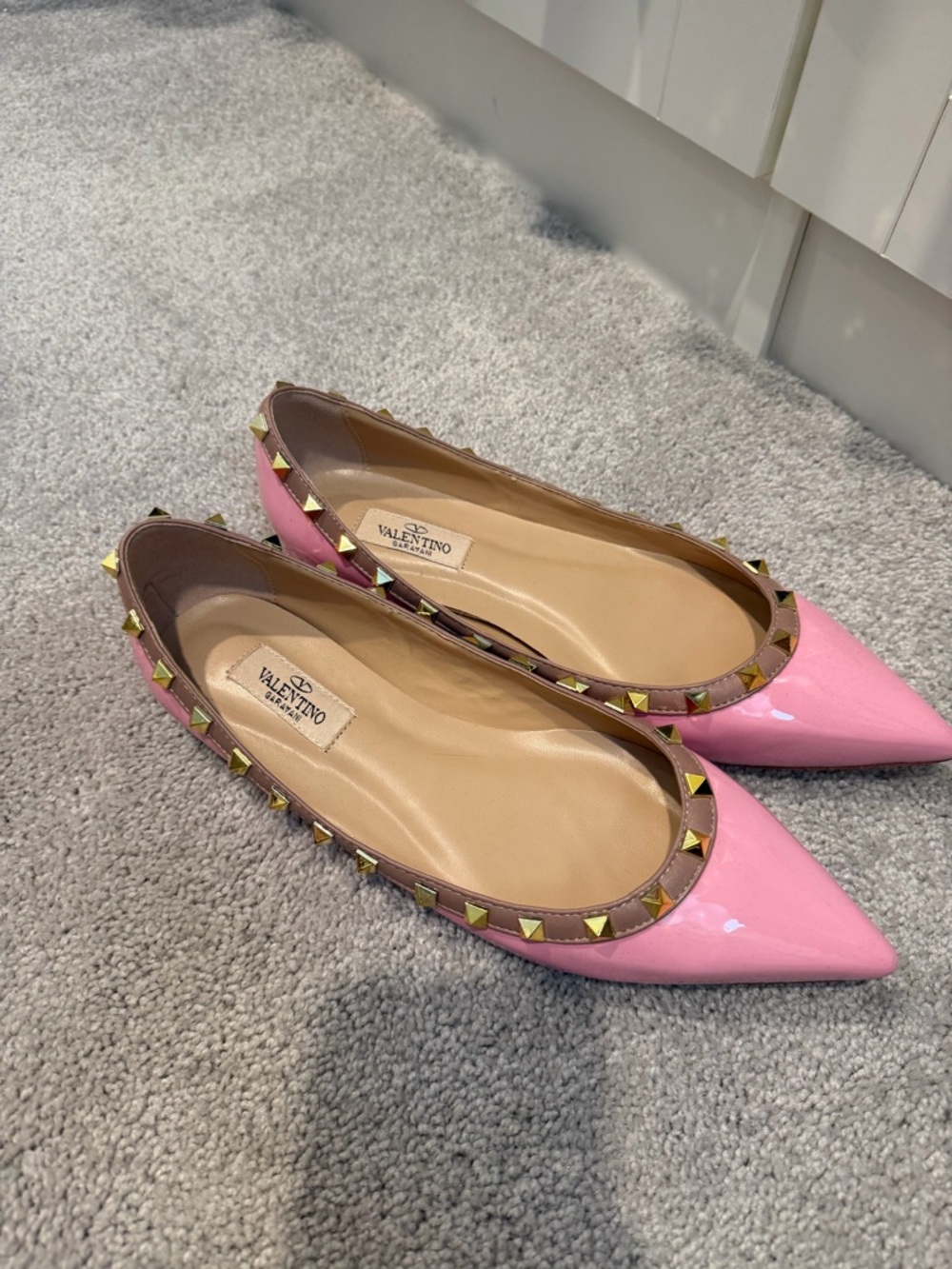 Valentino Pink Patent Leather Rockstud Pointed Toe Flats